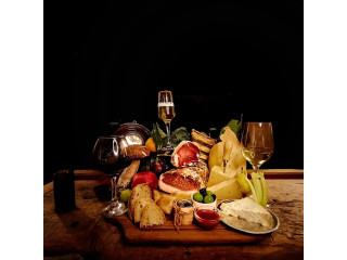 Can I book a private food and wine tasting in Rome?